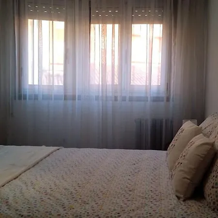 Beautiful With View To The Port Apartment *